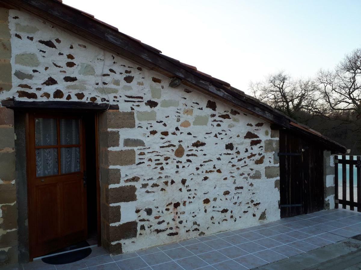 Gîte Pouton Saint-Loubouer Exterior foto